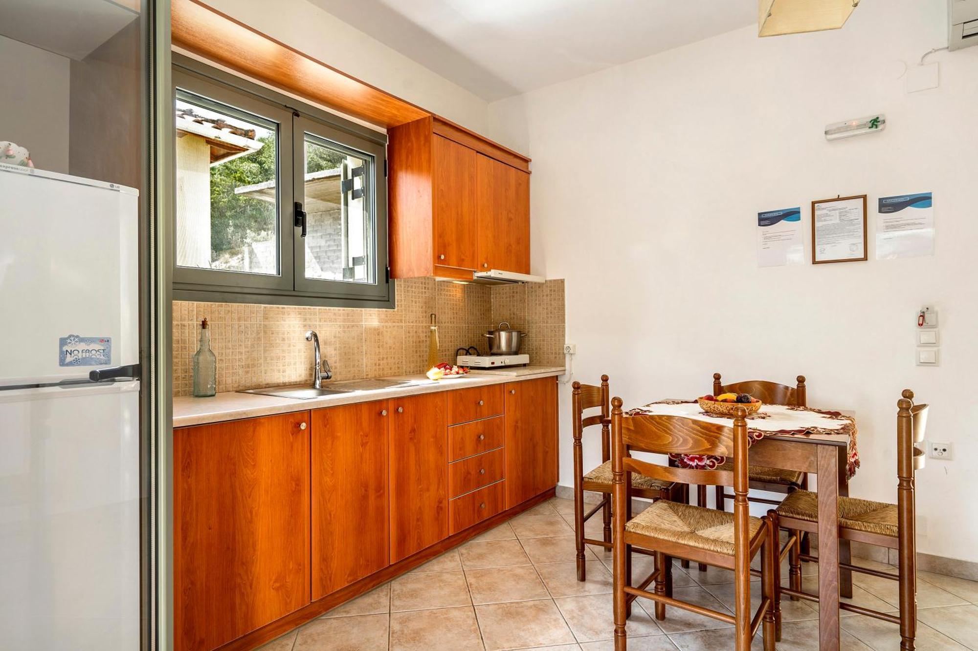 Alkionides Apartment 2 Áyios Nikítas Esterno foto
